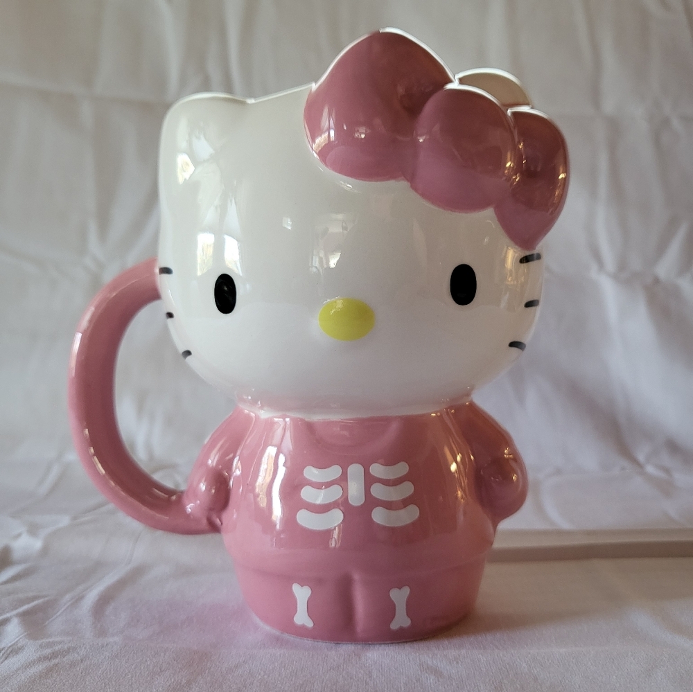 Hello Kitty Halloween skeleton ceramic mug
